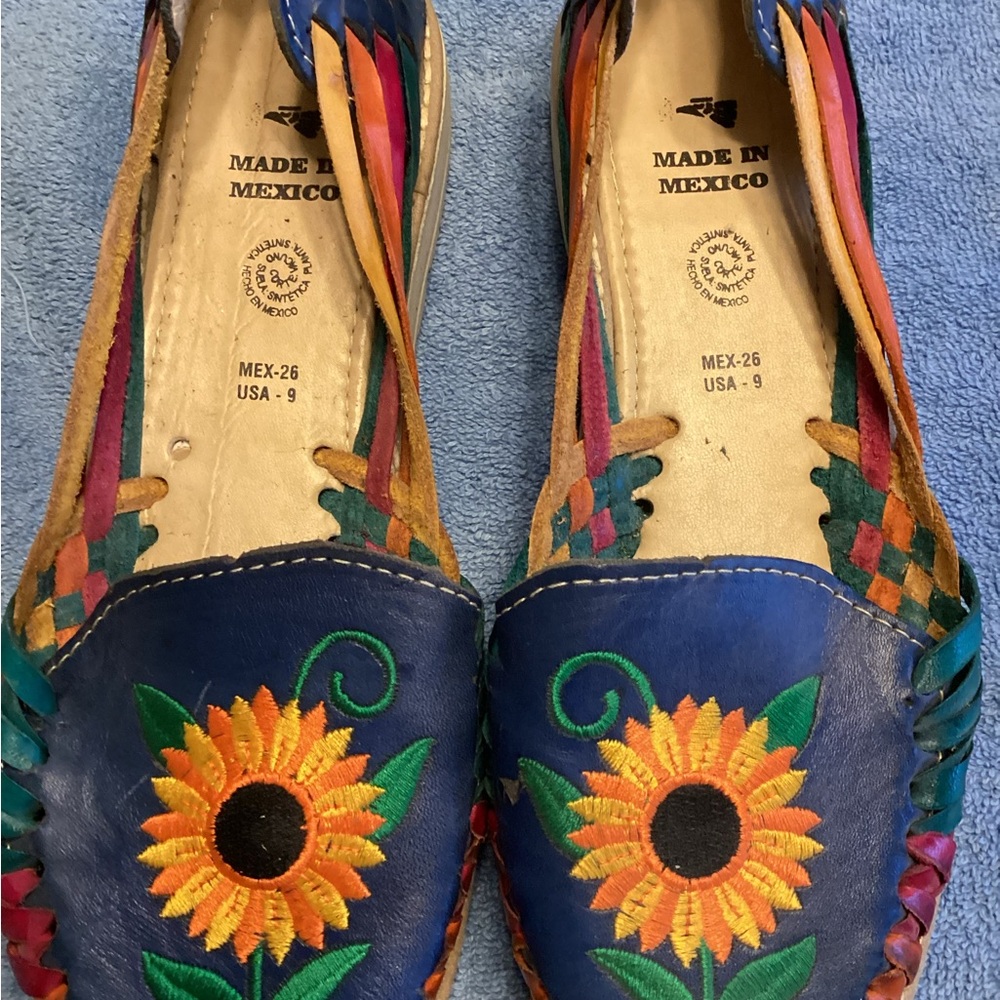Colorful Embroidered Women's Shoes